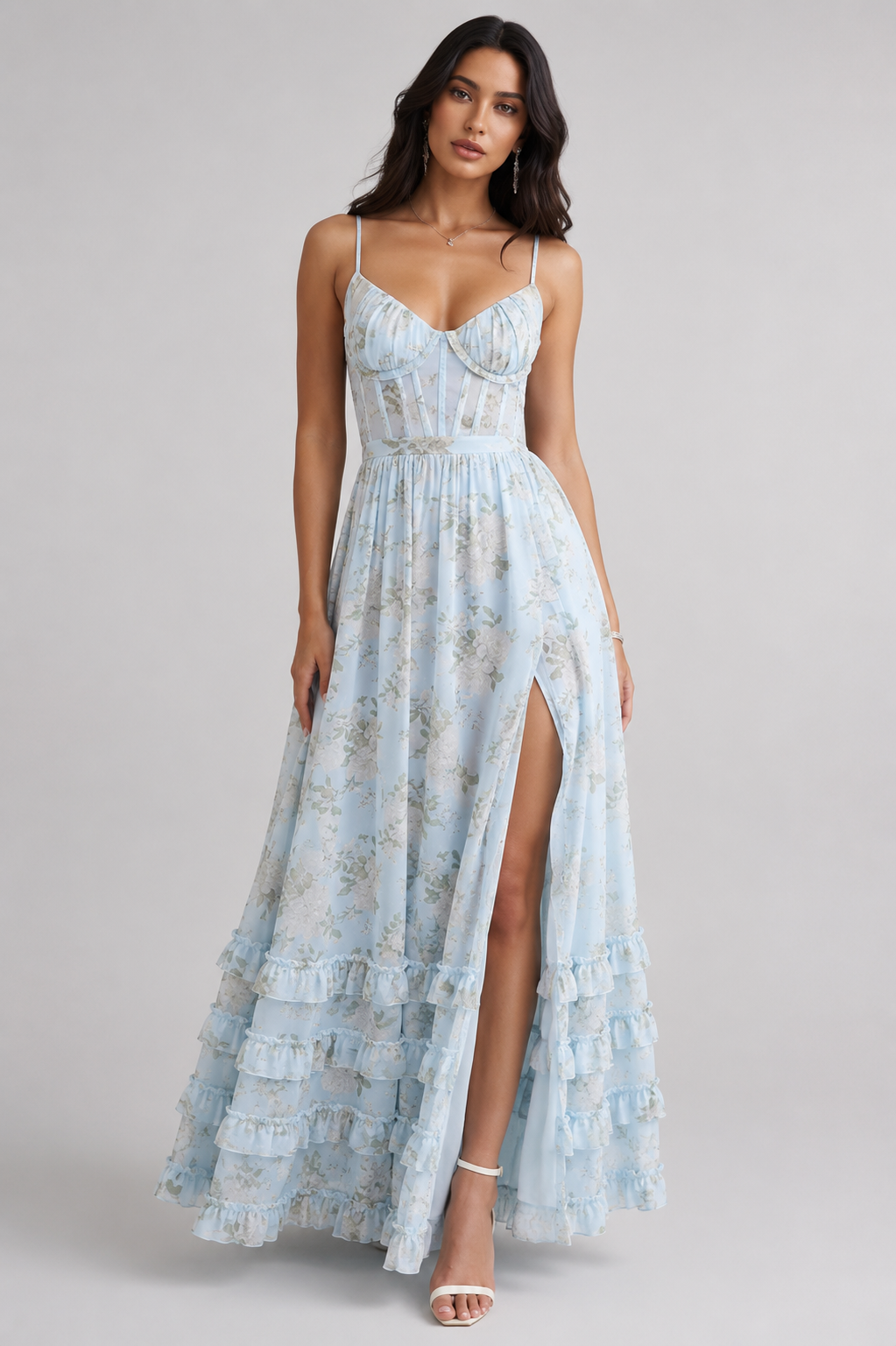 AURA | Silueta susurrante - Vestido veraniego con una elegante caída fluida.