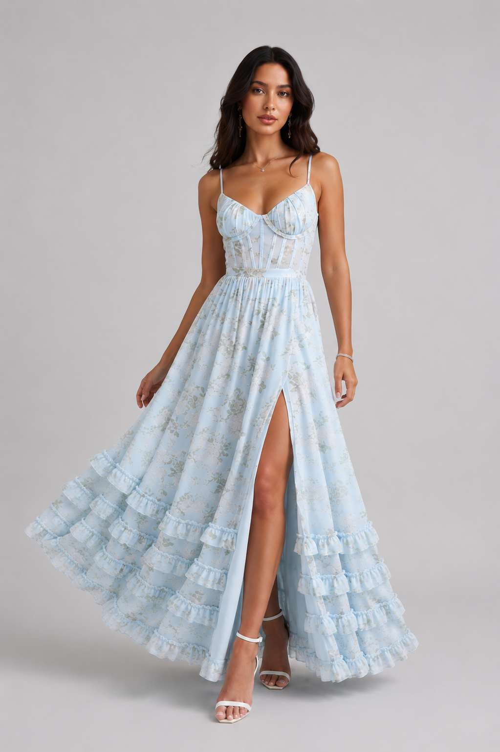 AURA | Silueta susurrante - Vestido veraniego con una elegante caída fluida.