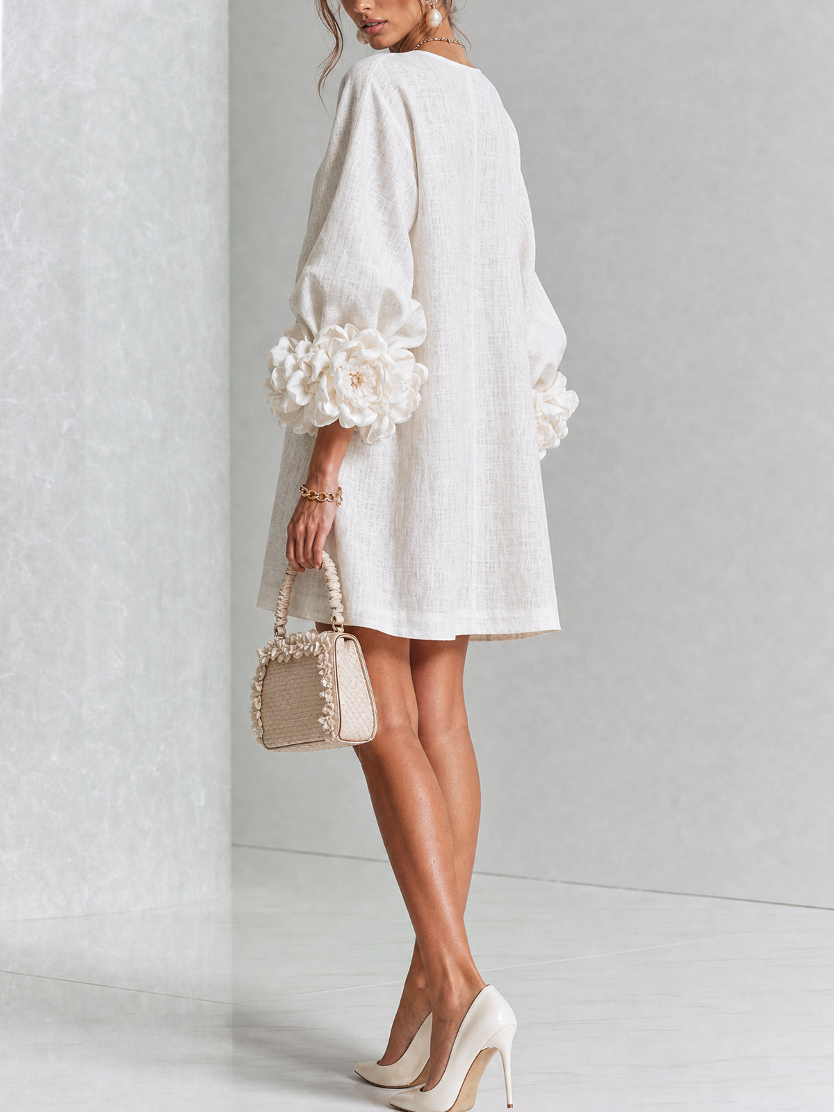 CHIARA | Vestido Mini en Mezcla de Lino con Puños Anudados en Rosa, Blanco